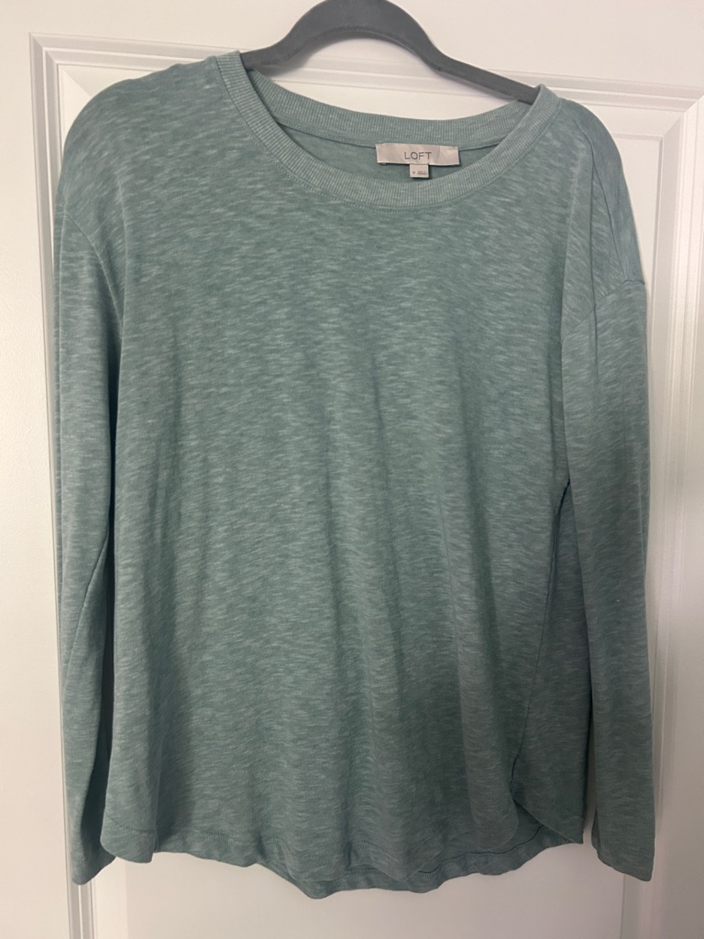 LOFT Seafoam Green Lightweight Long Sleeve Shirt Tee Women Medium Casual
